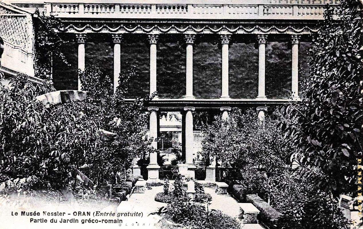 Oran - Boulevard de l'Industrie - Musee Nessler -Jardin .jpg